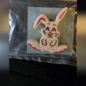 Handmade Vintage Bunny Pin never opened